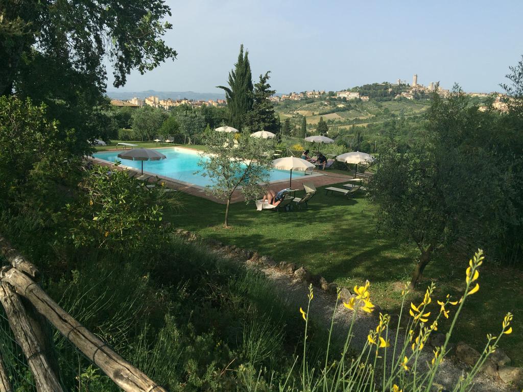 Podere Sant'Elena Сан Джиминяно Екстериор снимка