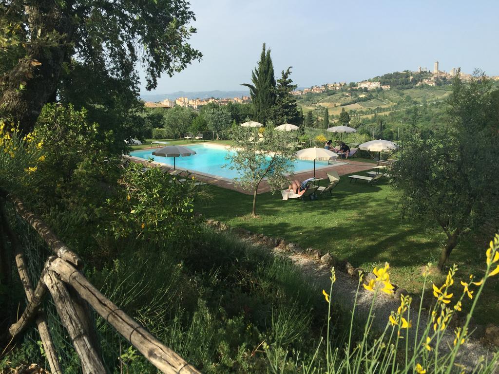 Podere Sant'Elena Сан Джиминяно Екстериор снимка